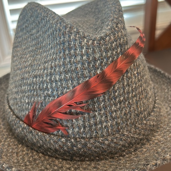 BECO Gray Tweed Mens Fedora Hat with Feathers Made in Korea, Vintage - Picture 5 of 12